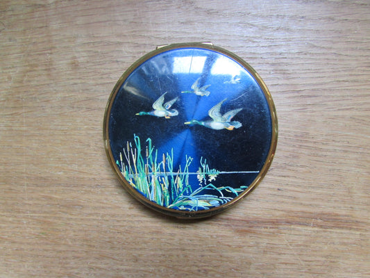 1950s Stratton flying ducks gold-tone compact