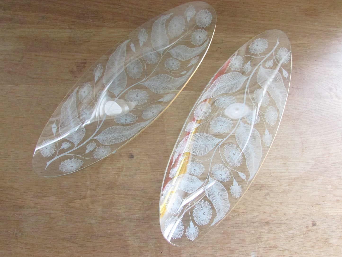 Pair of late 1950s Michael Harris for Chance Glass 'Calypto' longboat dishes