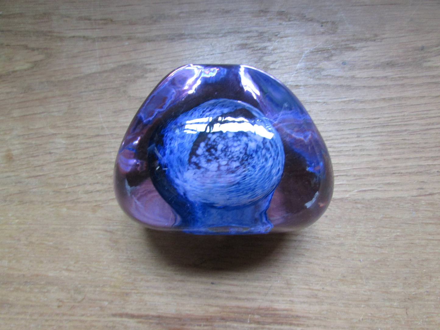 Vintage Caithness Glass CIIG smoky blue swirl pebble paperweight