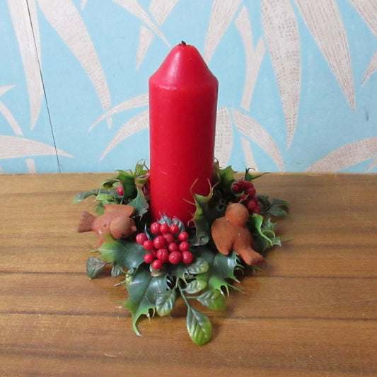 Vintage plastic foliage & Robins candle wreath, made in Hong Kong