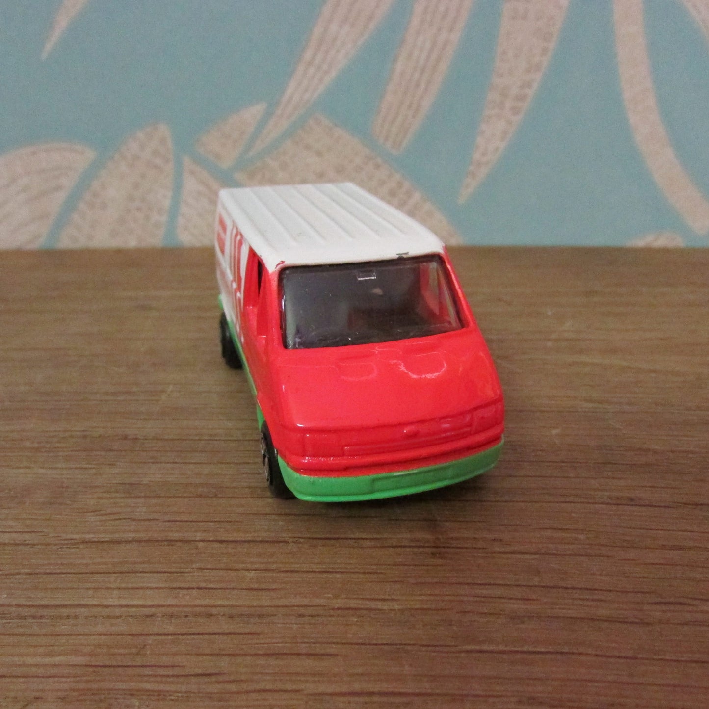 1985 Corgi Batchelors Peas collectable diecast model van