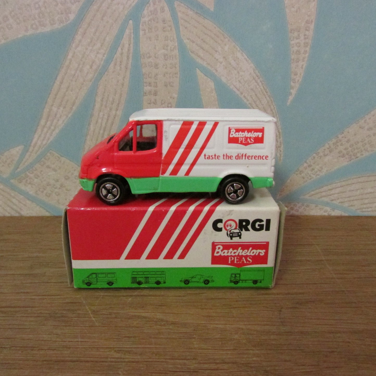 1985 Corgi Batchelors Peas collectable diecast model van