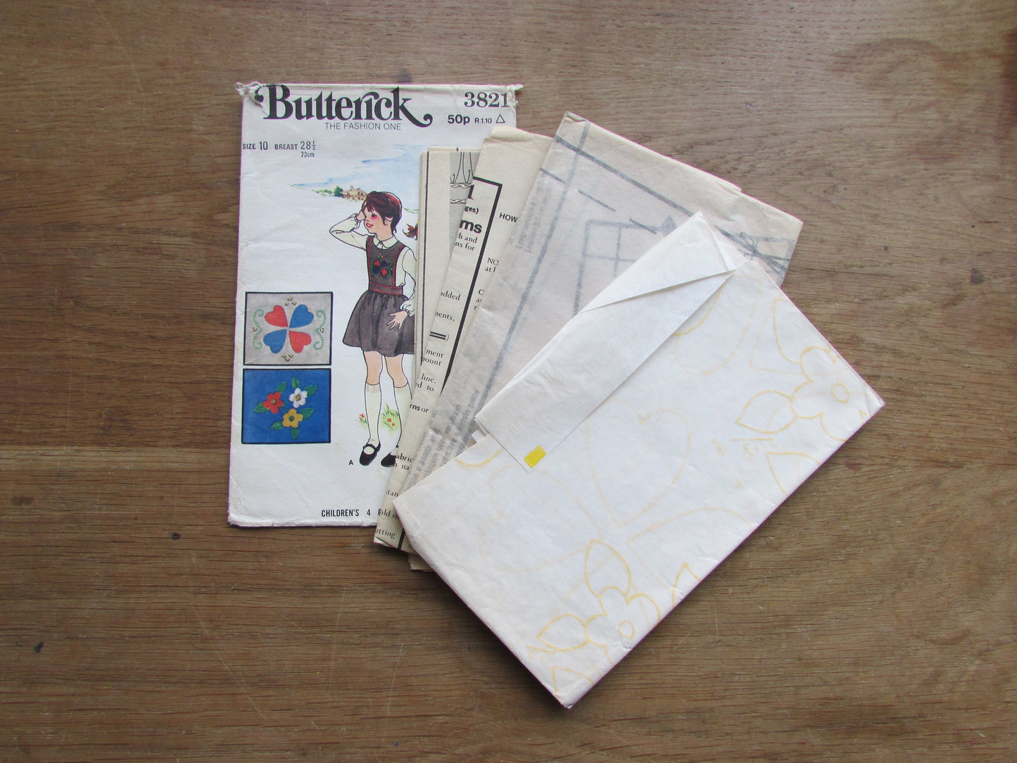 Uncut 1970s Butterick 3821 sewing pattern for children's & girls' jumper with applique and embroidery transfers, size 10 (complete)