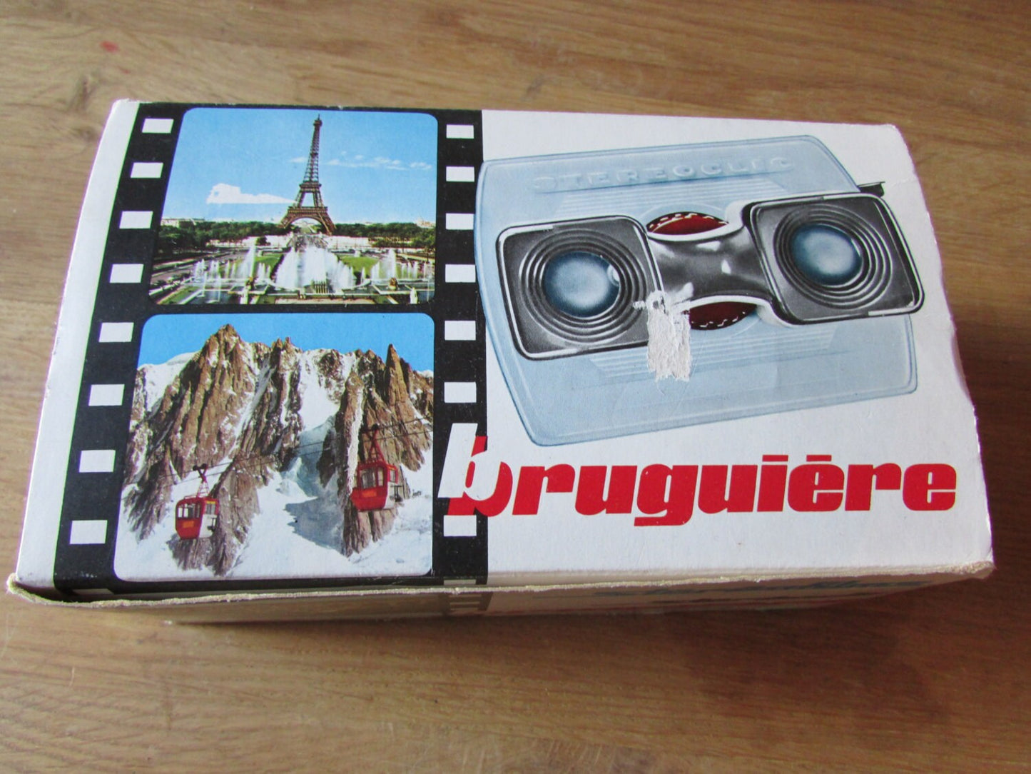 Vintage green plastic Bruguiere Junior stereoscope with 5 stereo cards & original packaging