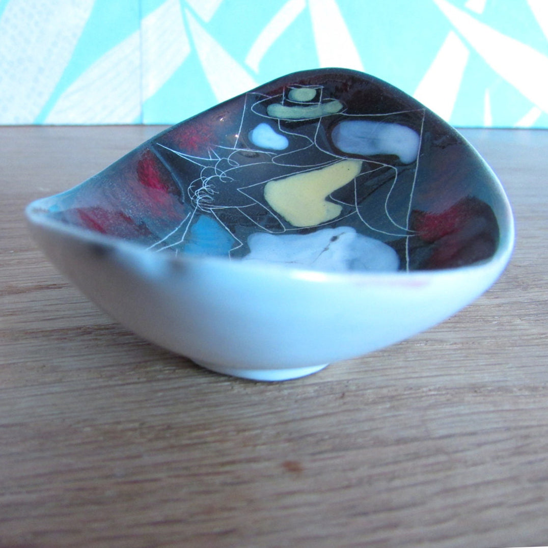 1950s Italian San Marino-style art pottery pin dish