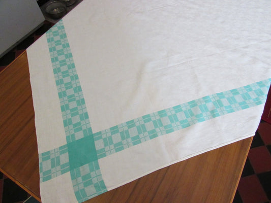 Vintage peppermint green check border white tablecloth