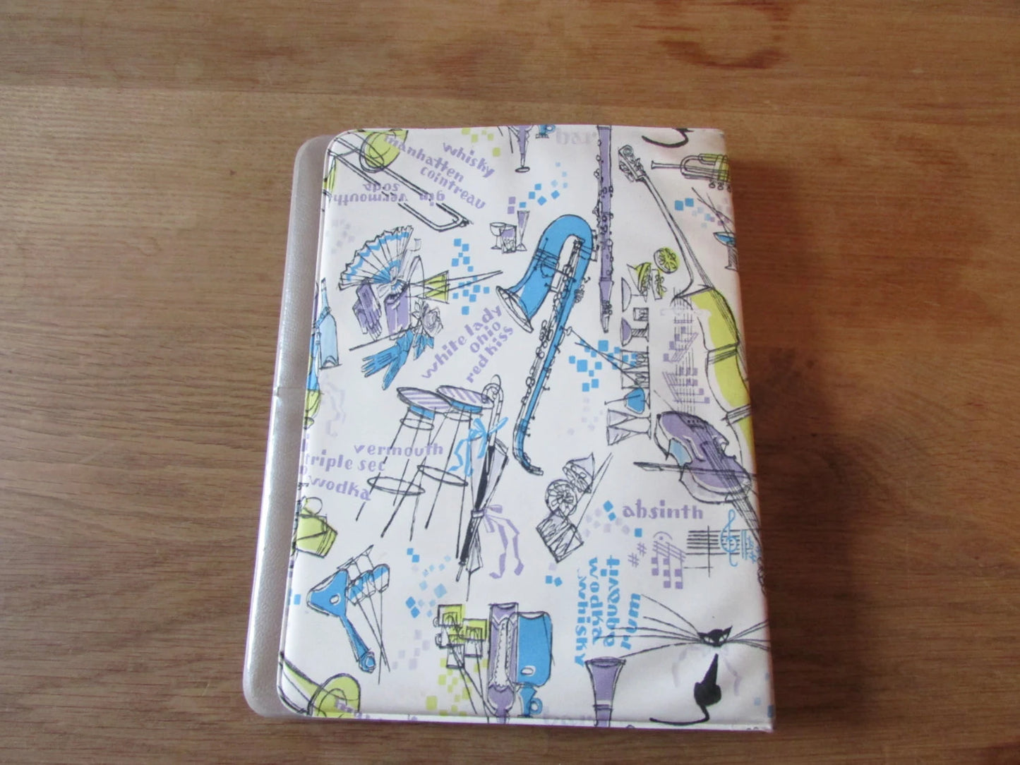 1960s musical instruments motif writing case/letter wallet