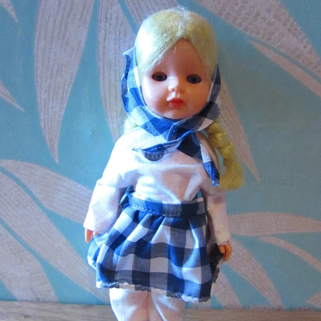 1960s "Noitarumpu Rovaniemi" Finnish celluloid souvenir/folk peasant doll with open/close eyes