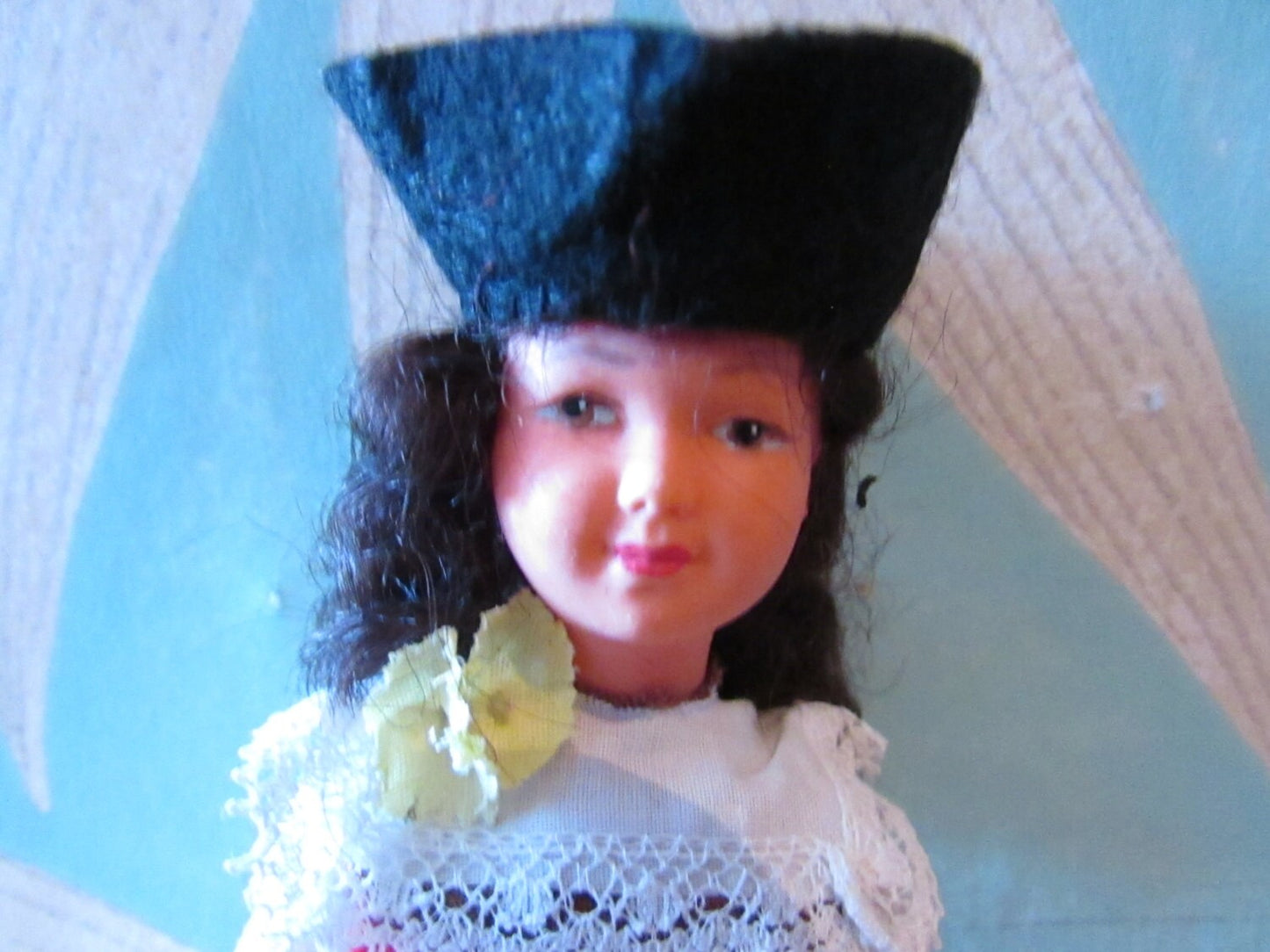 Vintage "eMa Switzerland" original costume souvenir/folk doll with open/close eyes