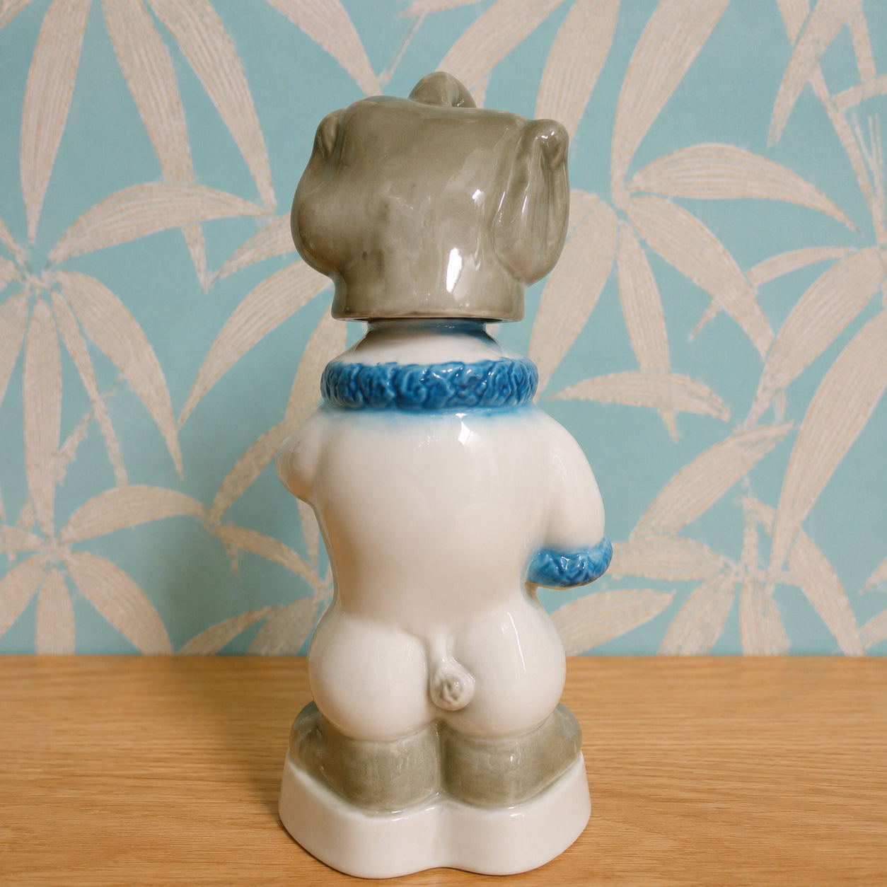 1968 Jim Bean Beams Trophy ceramic elephant whisky decanter