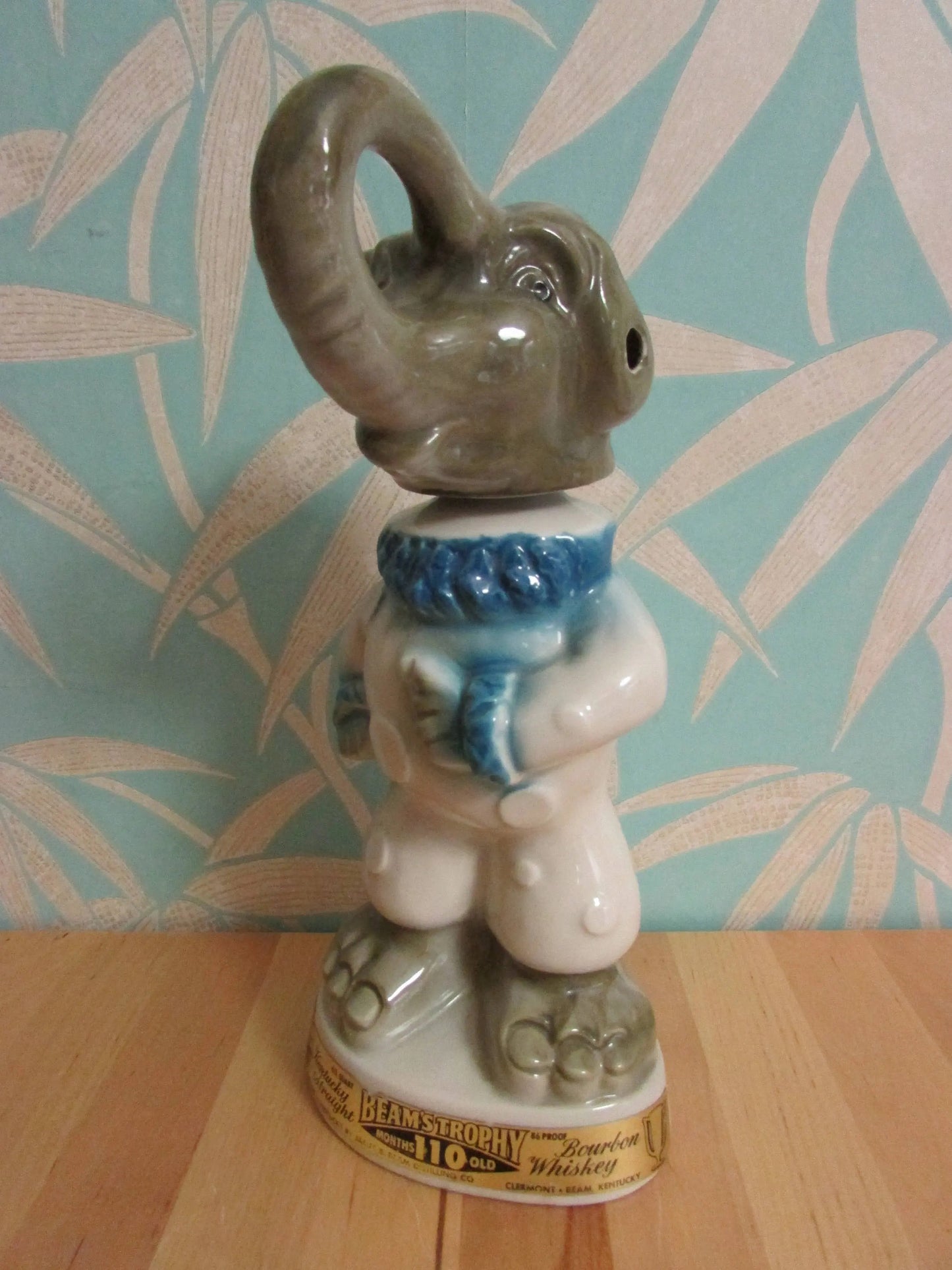1968 Jim Bean Elephant Beamstrophy whisky decanter