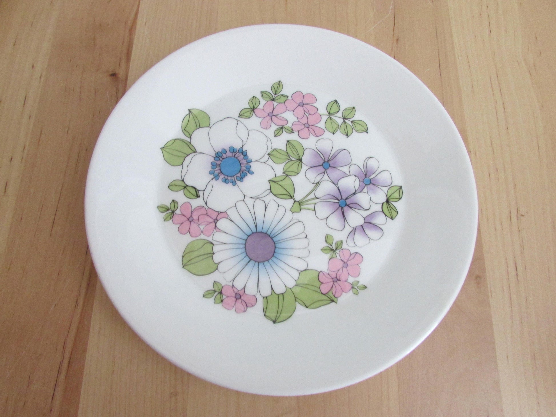 Set of 6 1960s HT (Hostess Tableware) "Angelique" tea/cake plates