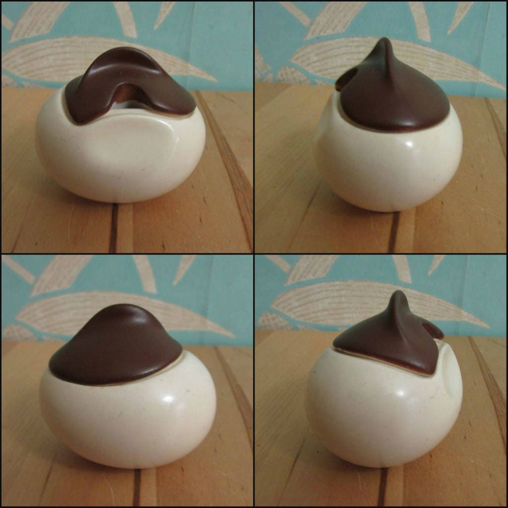 1950s Carlton Ware brown & cream "Windswept" cruet set
