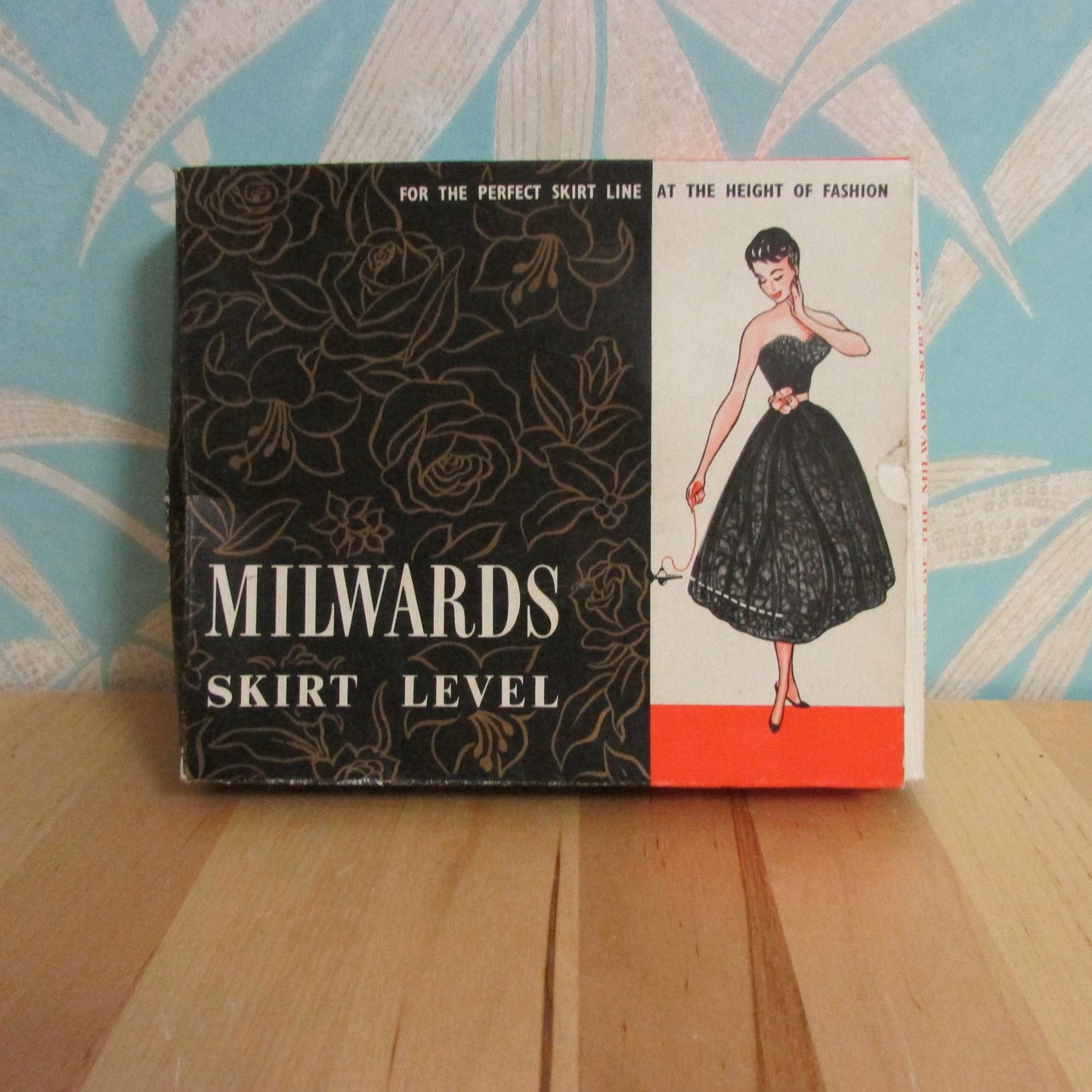 1960s Milwards Skirt Level tailoring aid