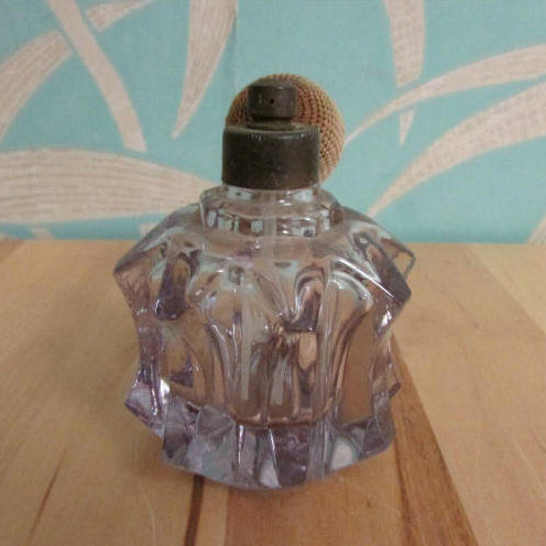 1930s/40s amethyst glass perfume atomiser with original bulb spray