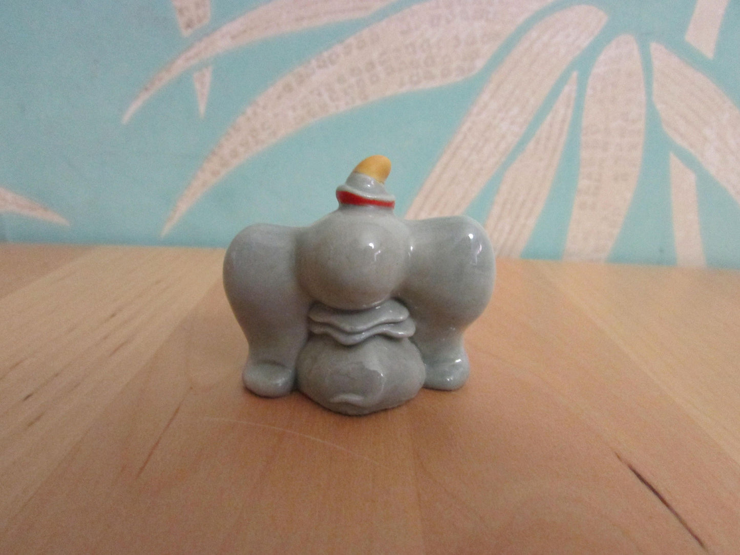 Mid-century Wade Walt Disney "Hat Box" series figurine: Dumbo
