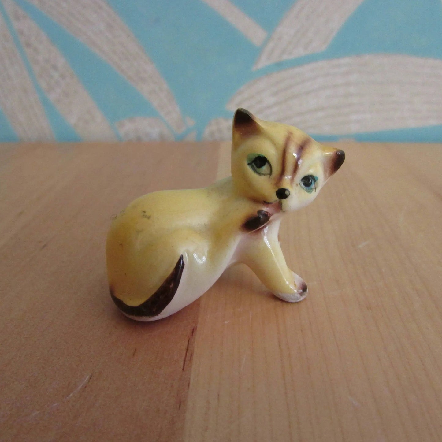 Pair of vintage Japanware ceramic playful kitten figurines
