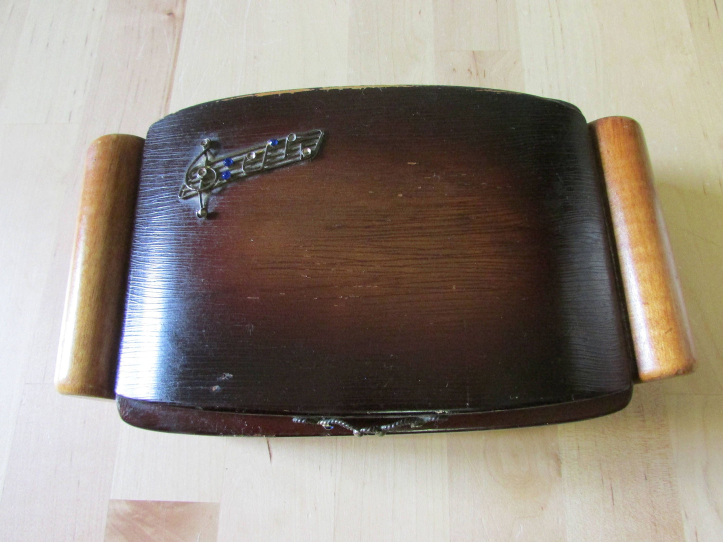 Vintage wooden jewellery/cigarette box, metal-tone music staff & notes highlighted with blue rhinestones