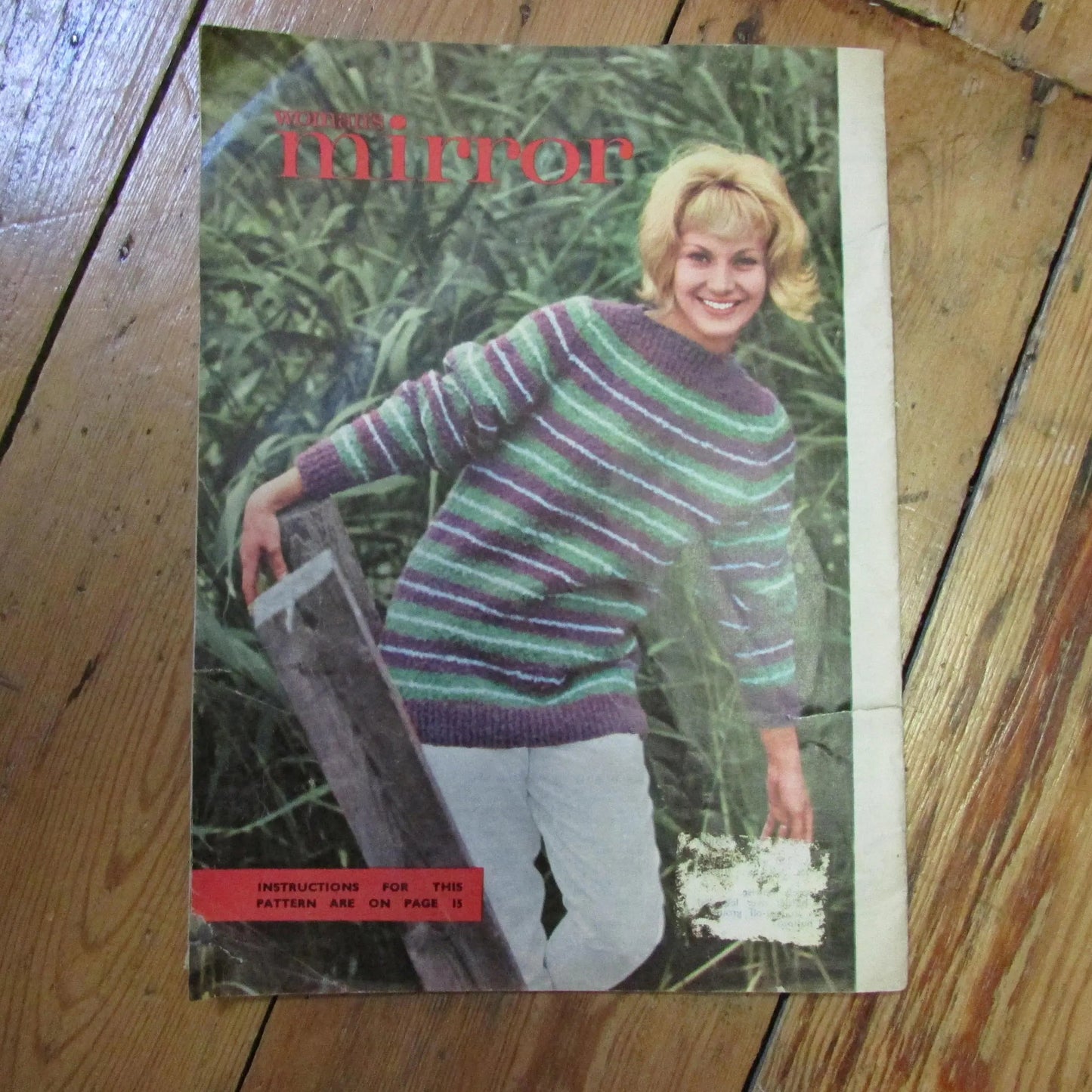 1960s Woman's Mirror "Gay Gadabouts" 8 knitting pattern booklet
