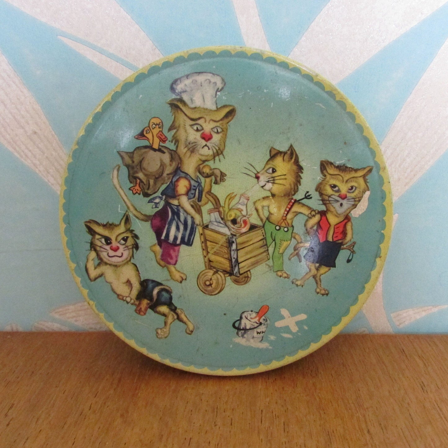 1940s/50s Lovells toffee tin, illustrated with comical chef cat & kittens