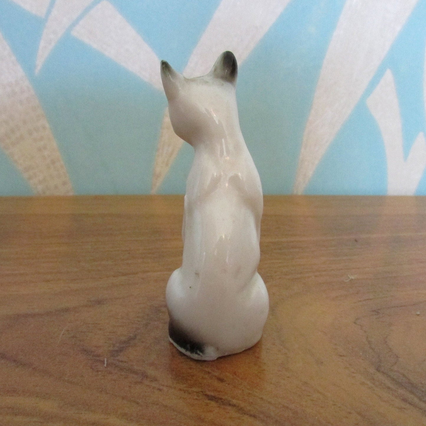 Vintage miniature ceramic Siamese kitten figurine