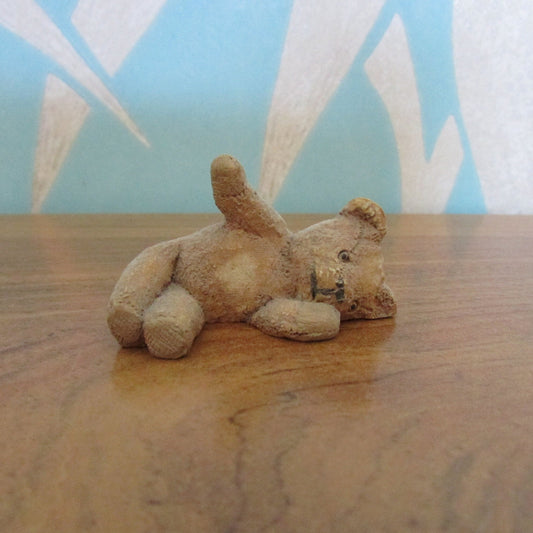 1994 Teddy Robinson Bear Lying Down miniature figurine By Peter Fagan