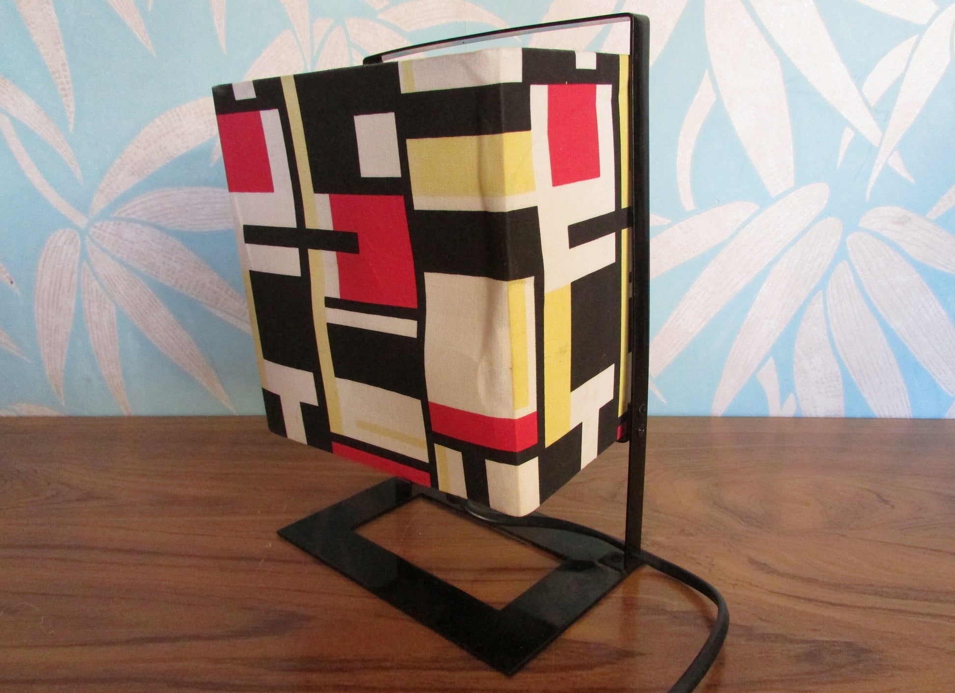 Retro 1980s-style Mondrian-inspired box shade table lamp