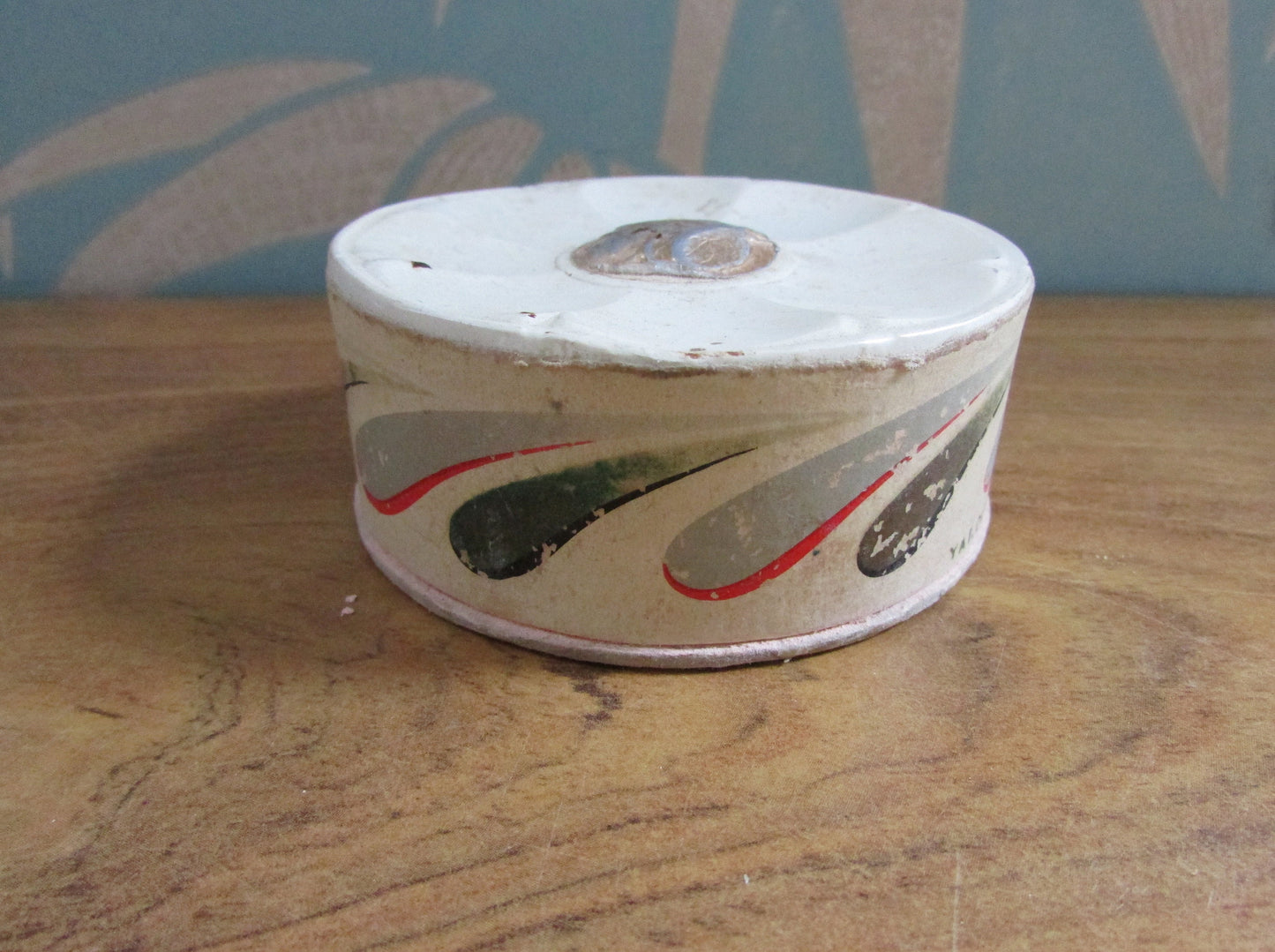 Vintage Yardley Complexion Powder box, Rose Tan, empty