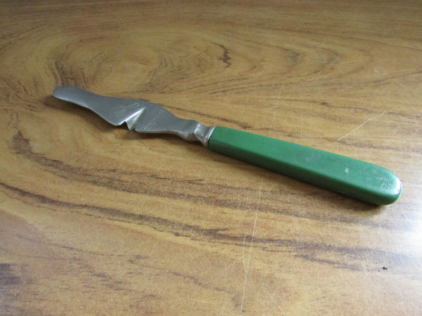 circa. 1940s green-handled Rotary orange knife/peeler