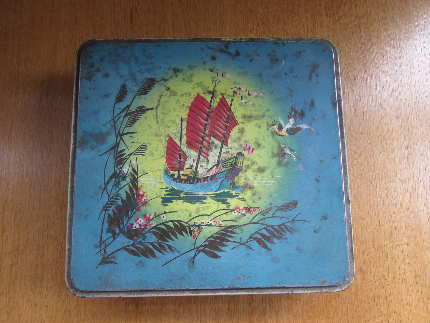 Mid-century CWS Ltd Crumpsall Cardiff & Harlow "Full Sail" biscuit tin