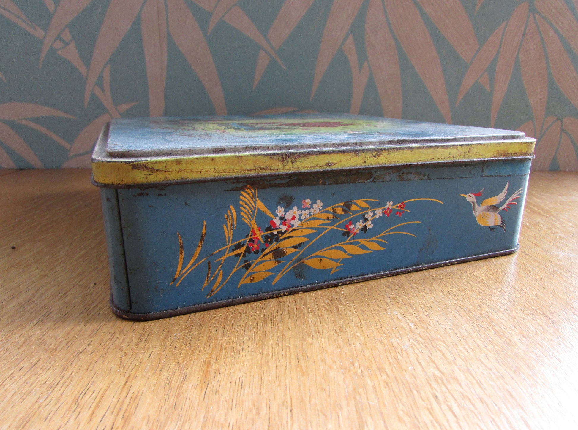 Mid-century CWS Ltd Crumpsall Cardiff & Harlow "Full Sail" biscuit tin