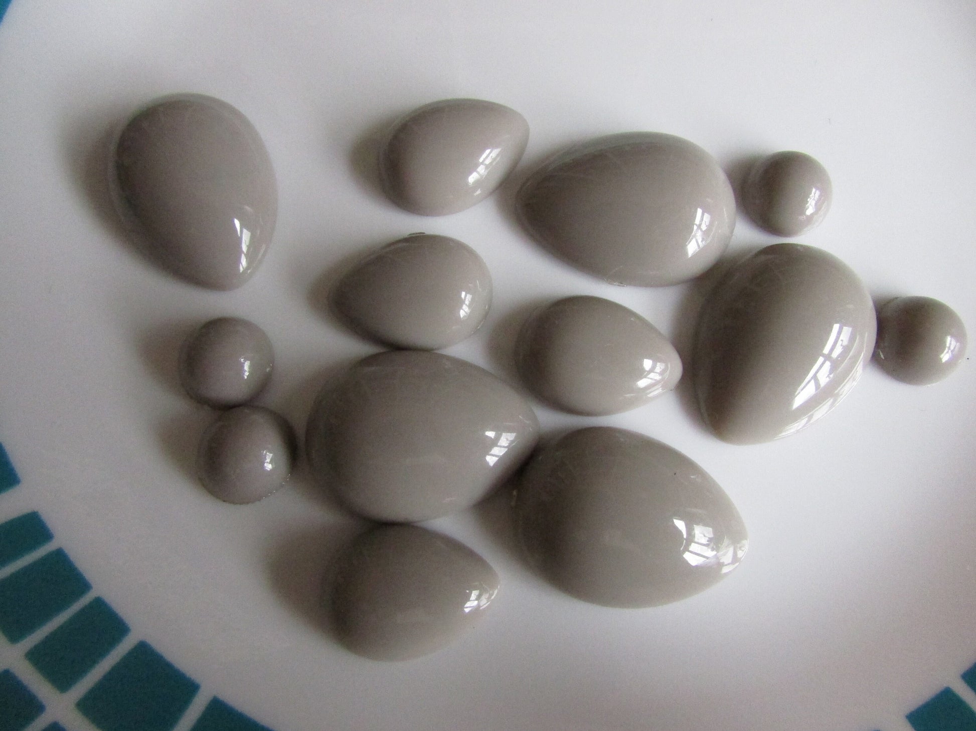 13 vintage grey half teardrop and round plastic cabochons