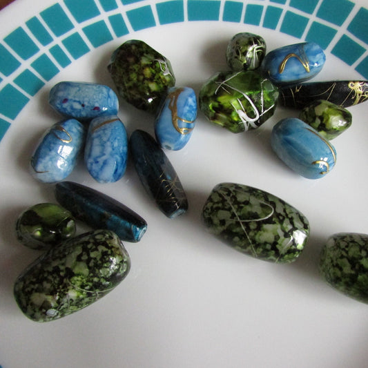 17 assorted vintage blue & green metallic highights/streaks patterned beads