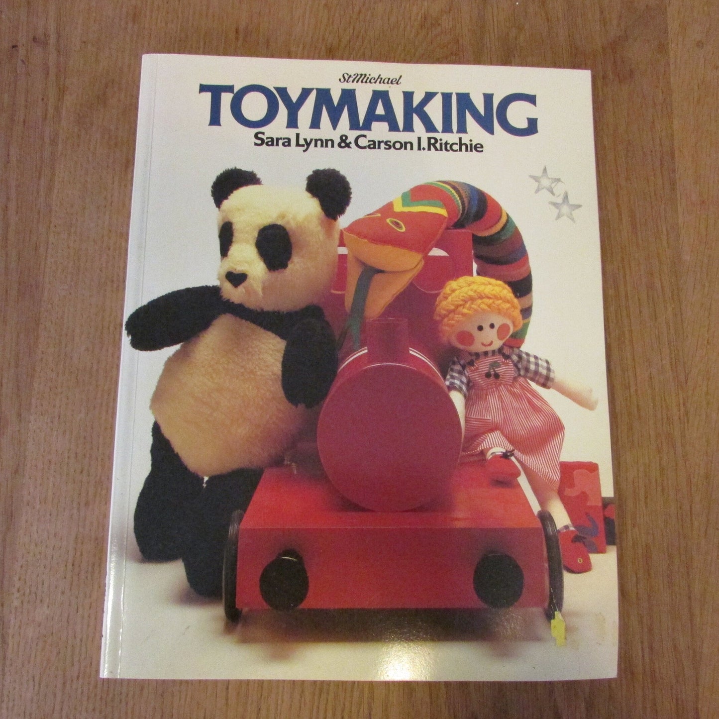 St. Michael Toymaking (Hardback, 1979)