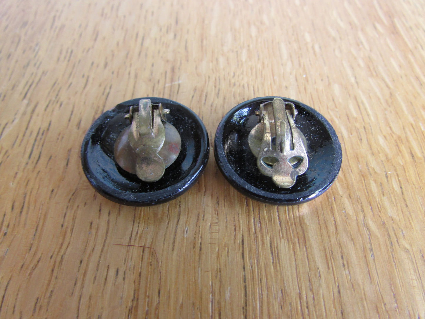 Mid-century bronze tones plaid rounded glass clip-on earrings