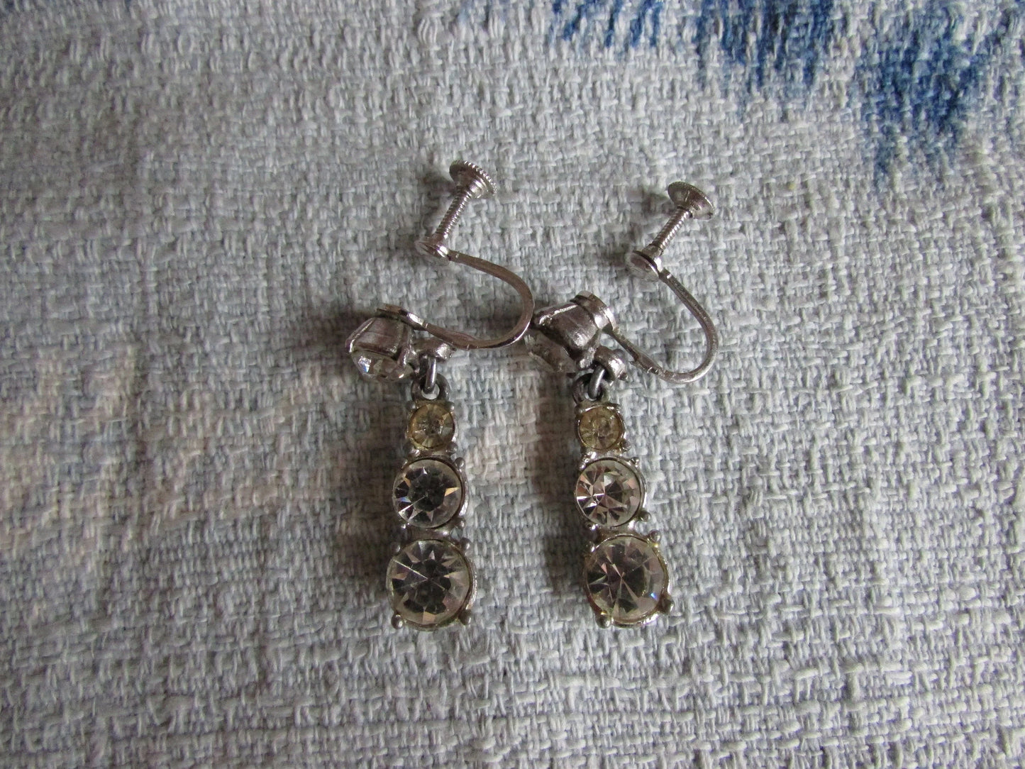 Vintage diamanté drop screw-back earrings