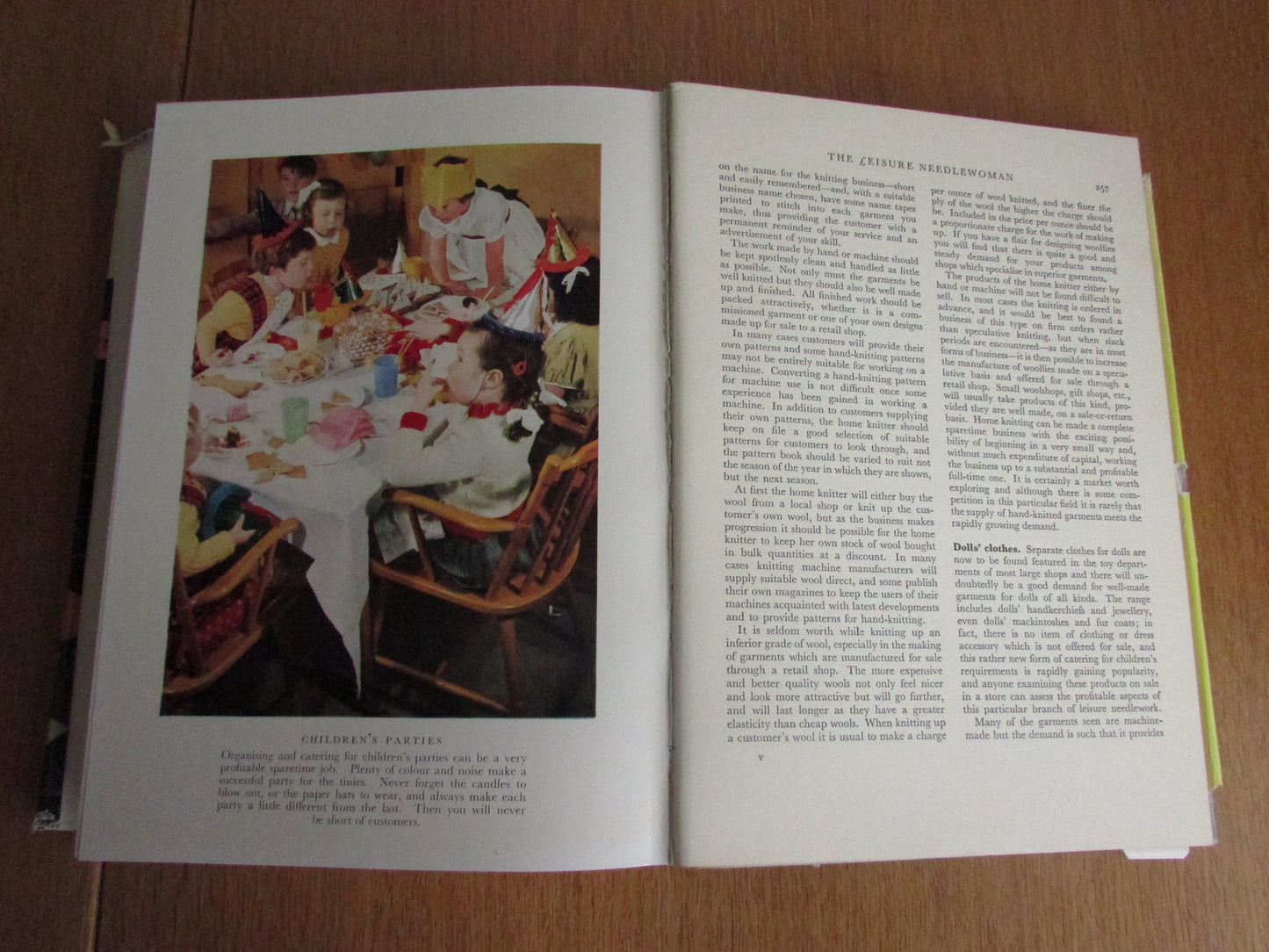 LEISURE 101 Ways of Making a Spare Time Income (Hardback, 1950s)