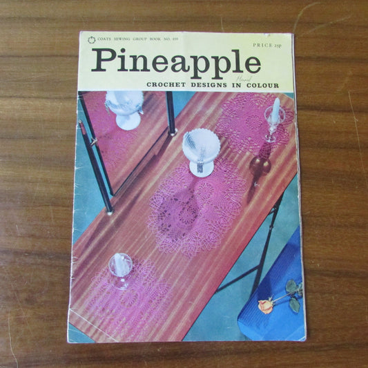 1970 Coats Sewing Group 659 Pineapple Crochet Design in Colour pattern booklet
