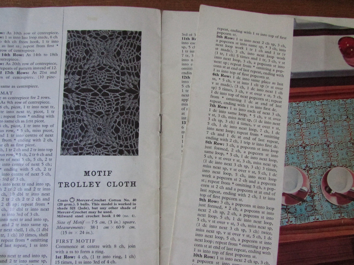 1970 Coats Sewing Group 659 Pineapple Crochet Design in Colour pattern booklet