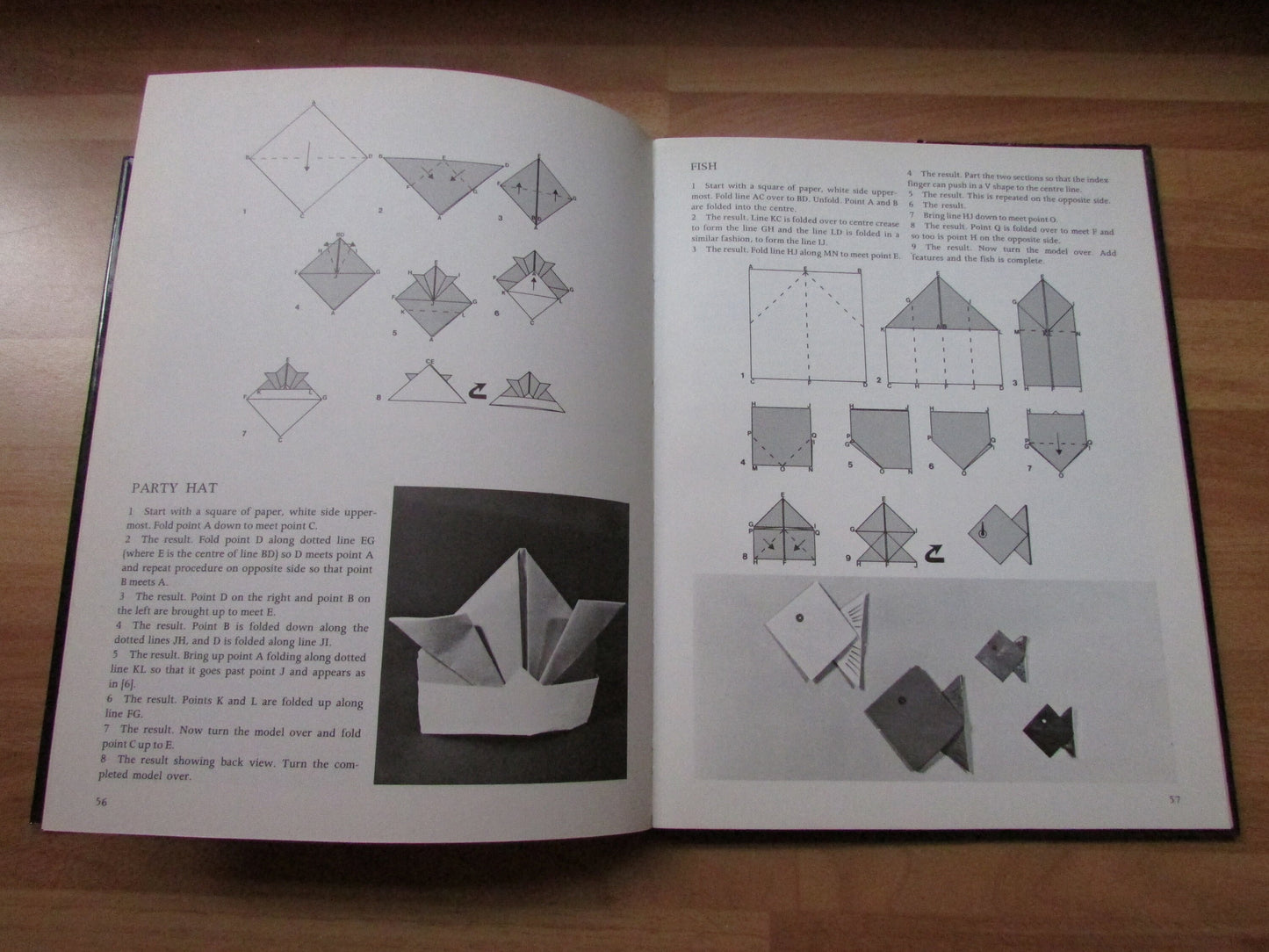 Step-by-step Series Papercrafts, by Ian Adair (Hardback, 1977)