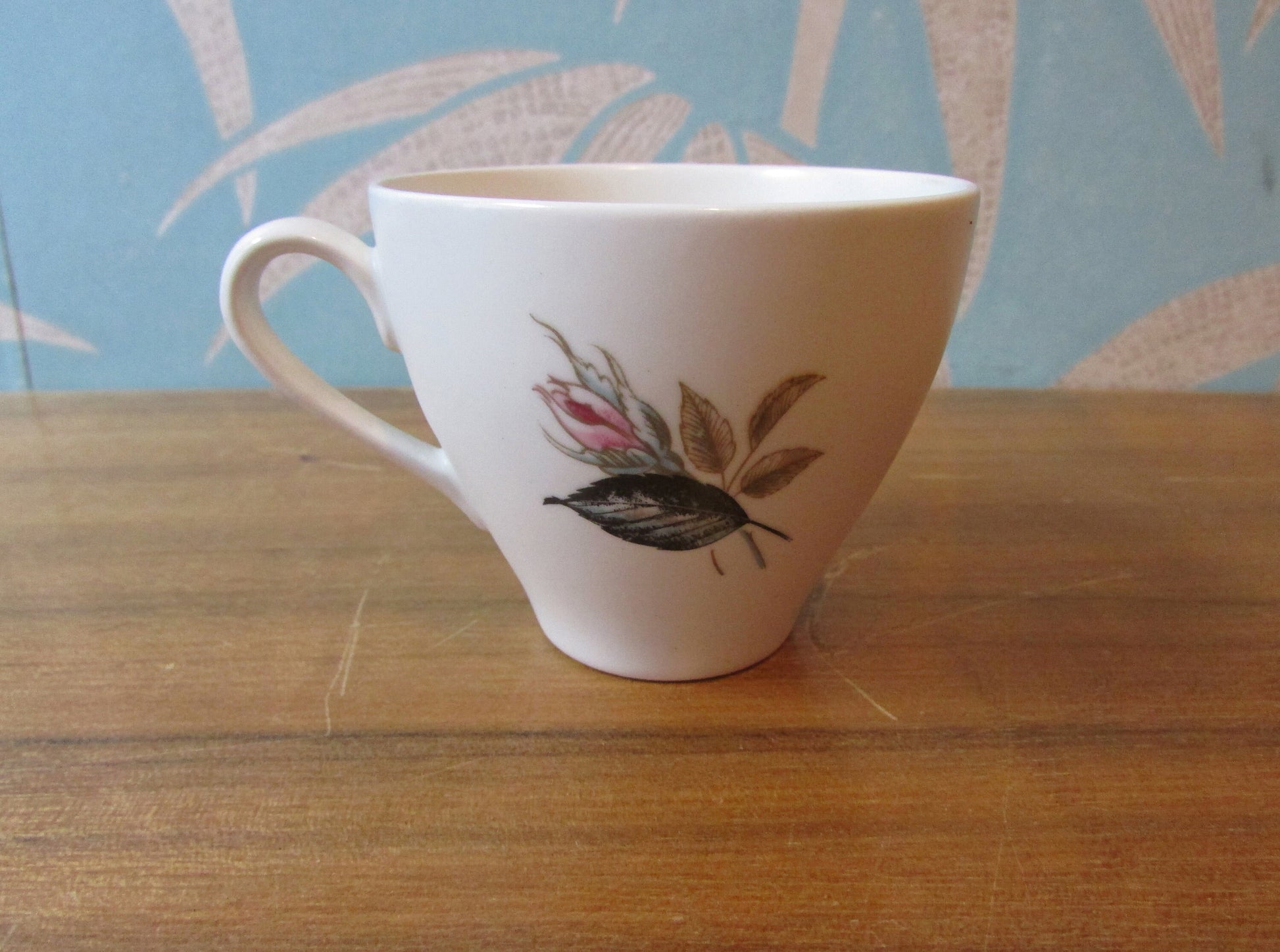 Mid Century J&G Meakin Sol 'Night Club' teacups and saucers set