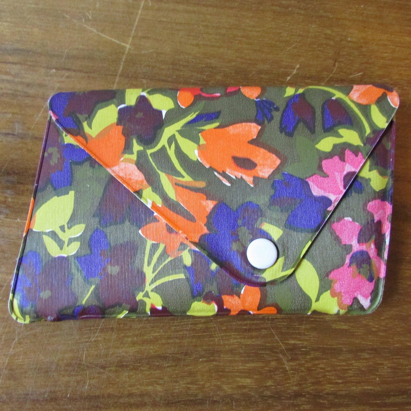 1960s manicure set in floral vinyl envelope