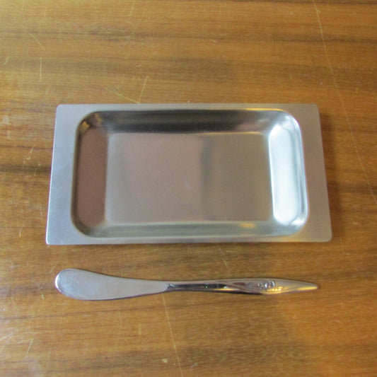 circa. 1960s Oneidacraft stainless steel 2-piece butter dish & knife set