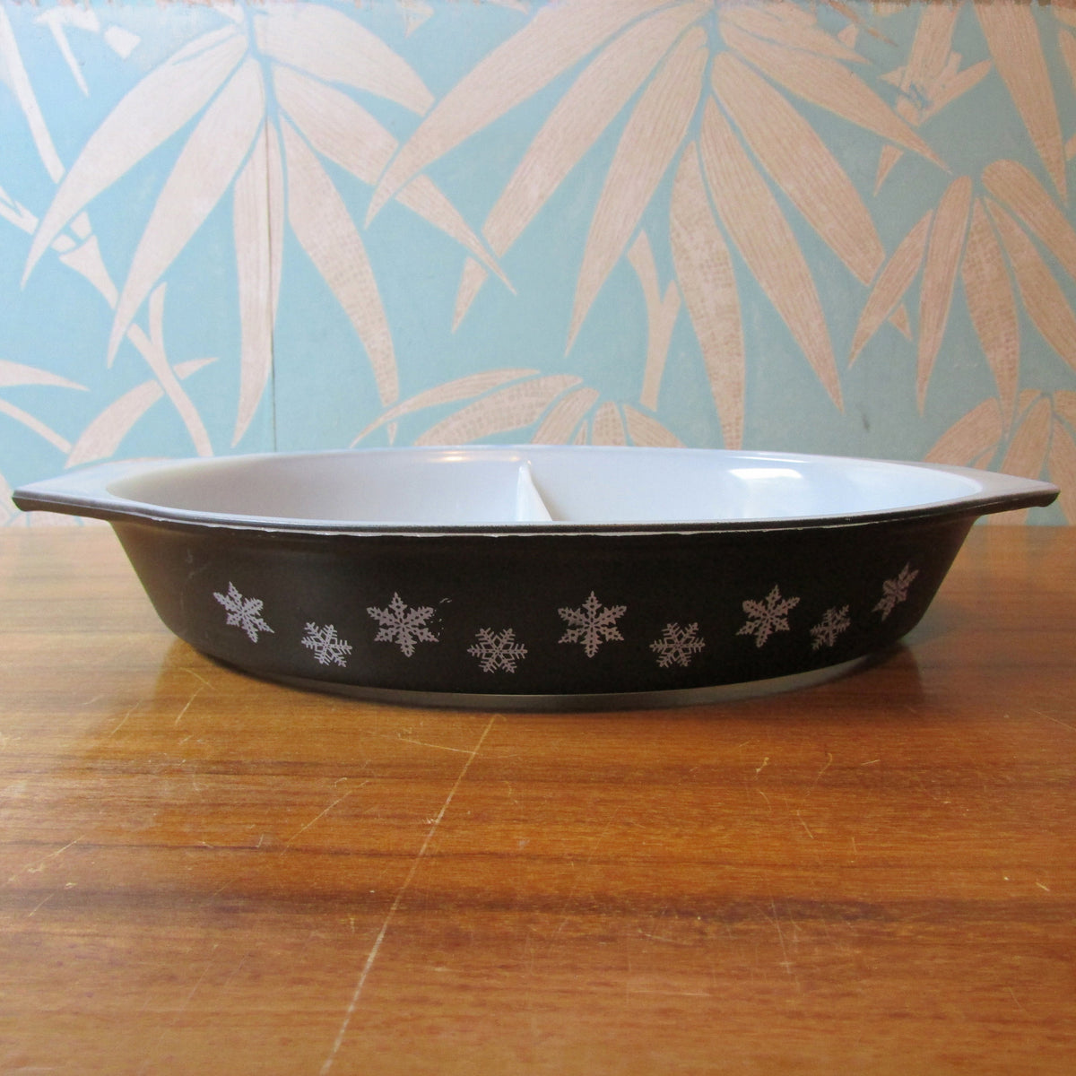 1950s JAJ Pyrex charcoal Snowflake black divided casserole dish