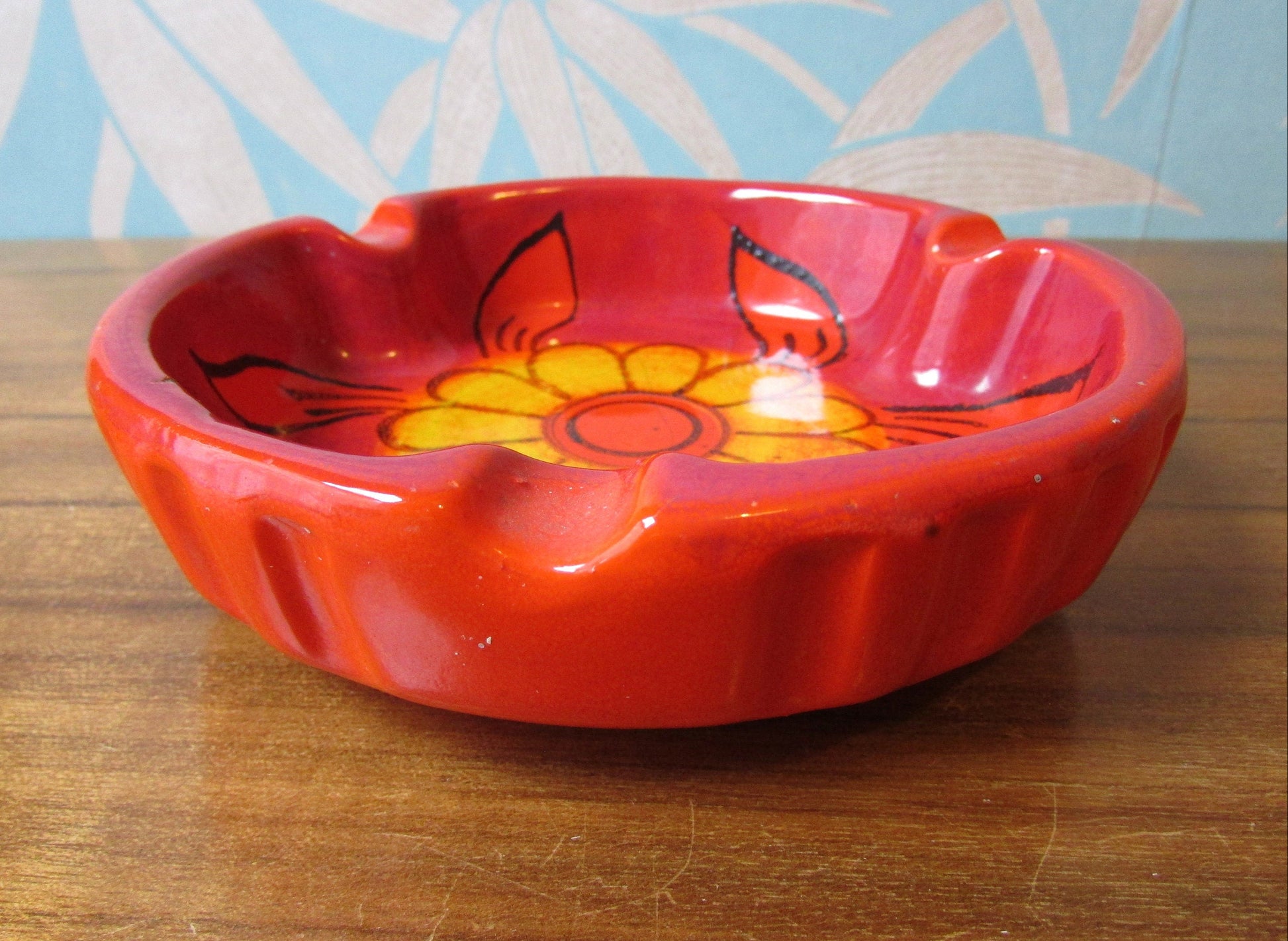 1960s Italian ceramic orange & yellow flower detail ashtray
