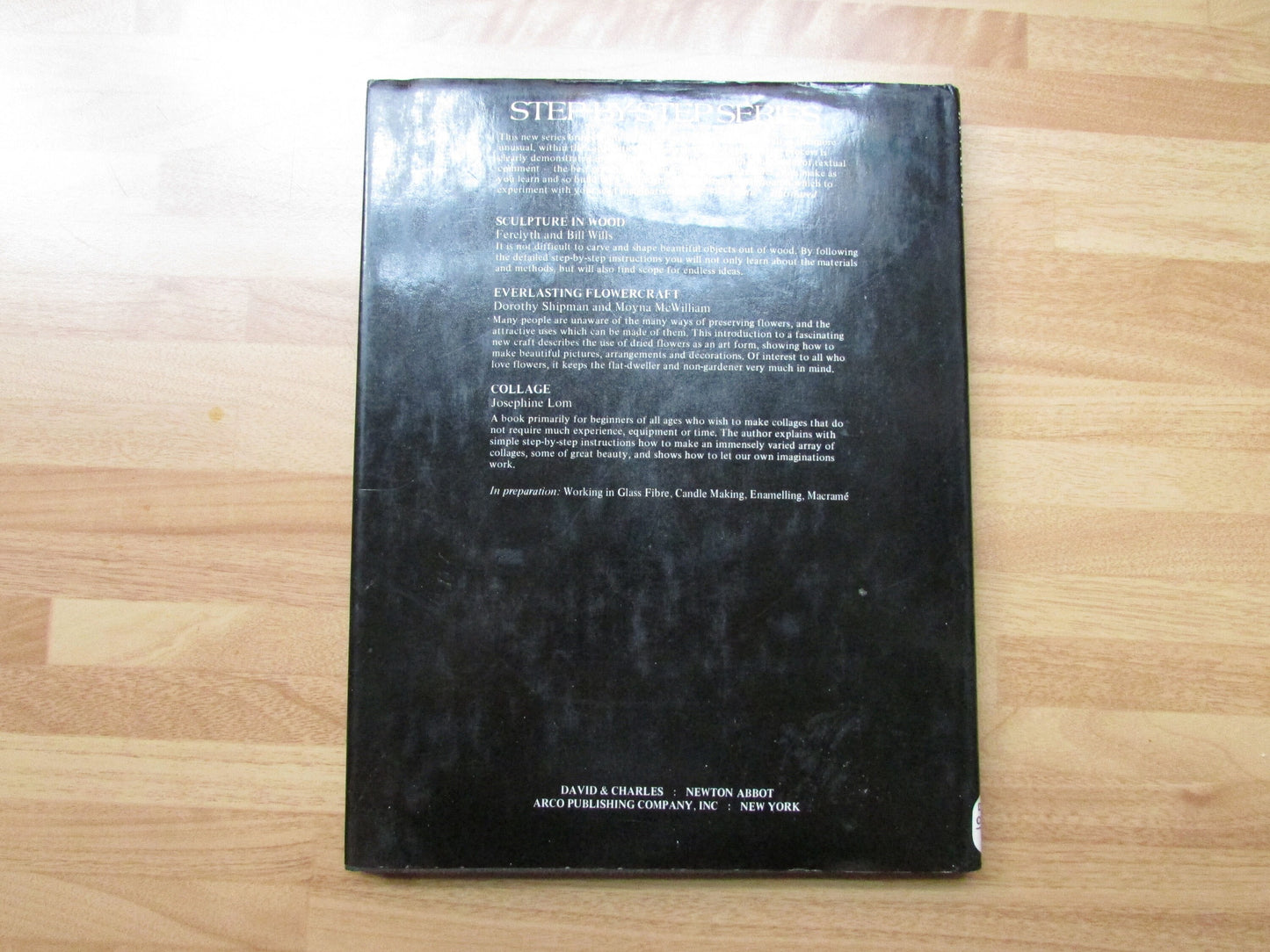Step-by-step Series Papercrafts, by Ian Adair (Hardback, 1977)