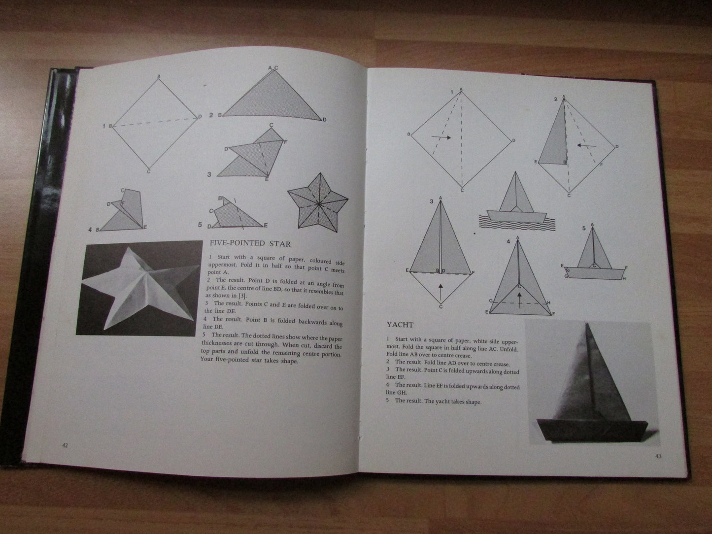 Step-by-step Series Papercrafts, by Ian Adair (Hardback, 1977)