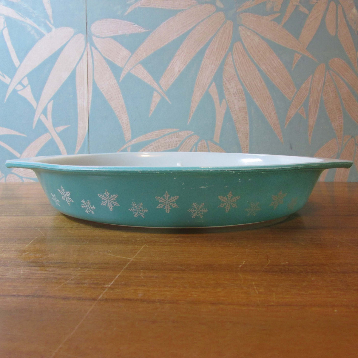1950/60s JAJ Pyrex turquoise Snowflake 1½ quart divided serving dish