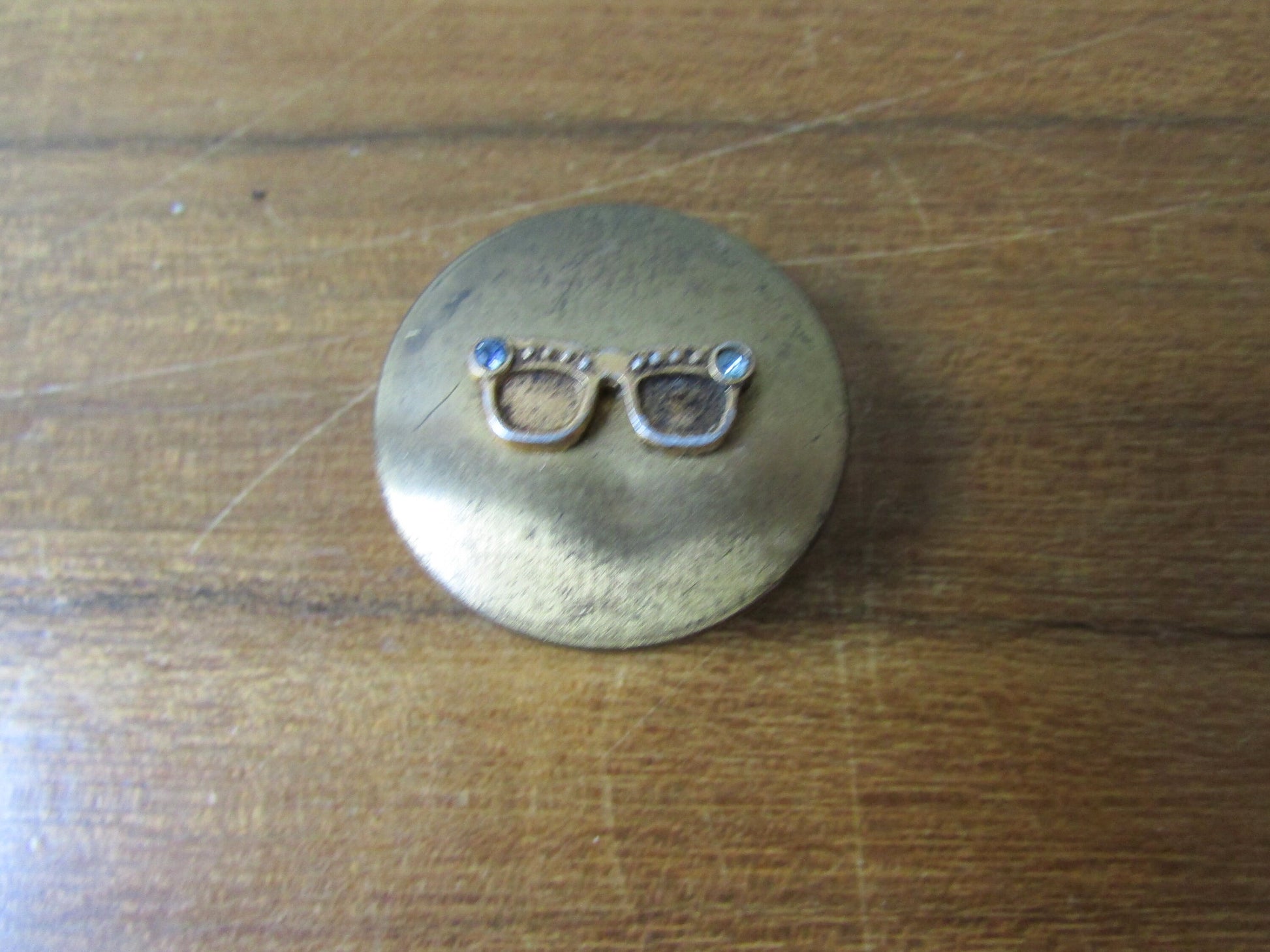 Small vintage brass-tone pill box, cute diamanté specs details