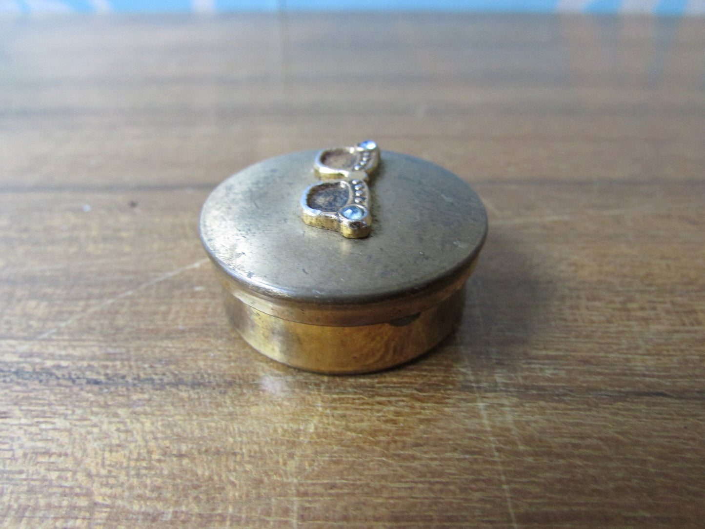Small vintage brass-tone pill box, cute diamanté specs details